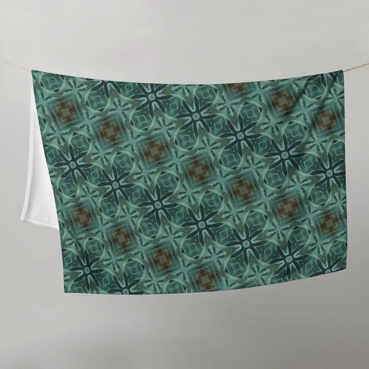 "Diagonal Floral Seamless Patterned Throw Blanket product image (1)