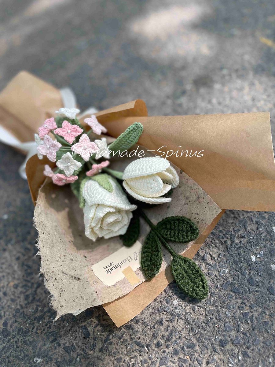 White & Pink Crochet Knit Bouquet product image (5)