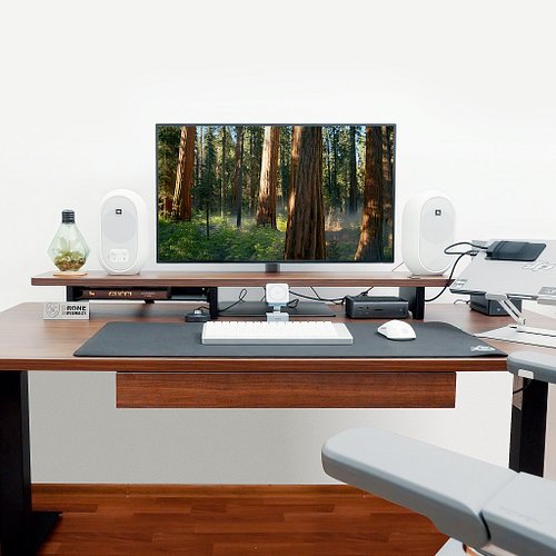 In case you missed it over the weekend, a new desk makeover episode is live.

We took Mike’s functional but generic setup and...