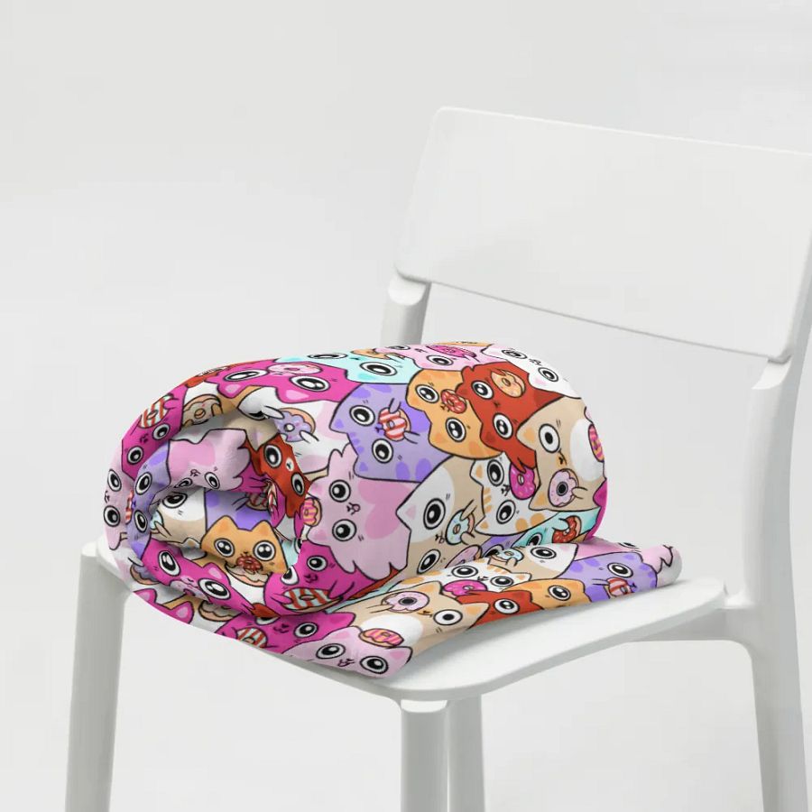 Whimsical Cat Faces and Doughnuts Throw Blanket product image (4)