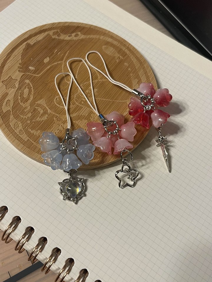 Handmade Star jellyfish Flower Microphone/Phone Charm gift for her y2k jewelry product image (1)