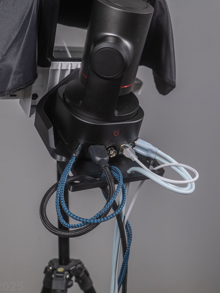 OBSBOT Tail 2 Prompter Kit product image (7)
