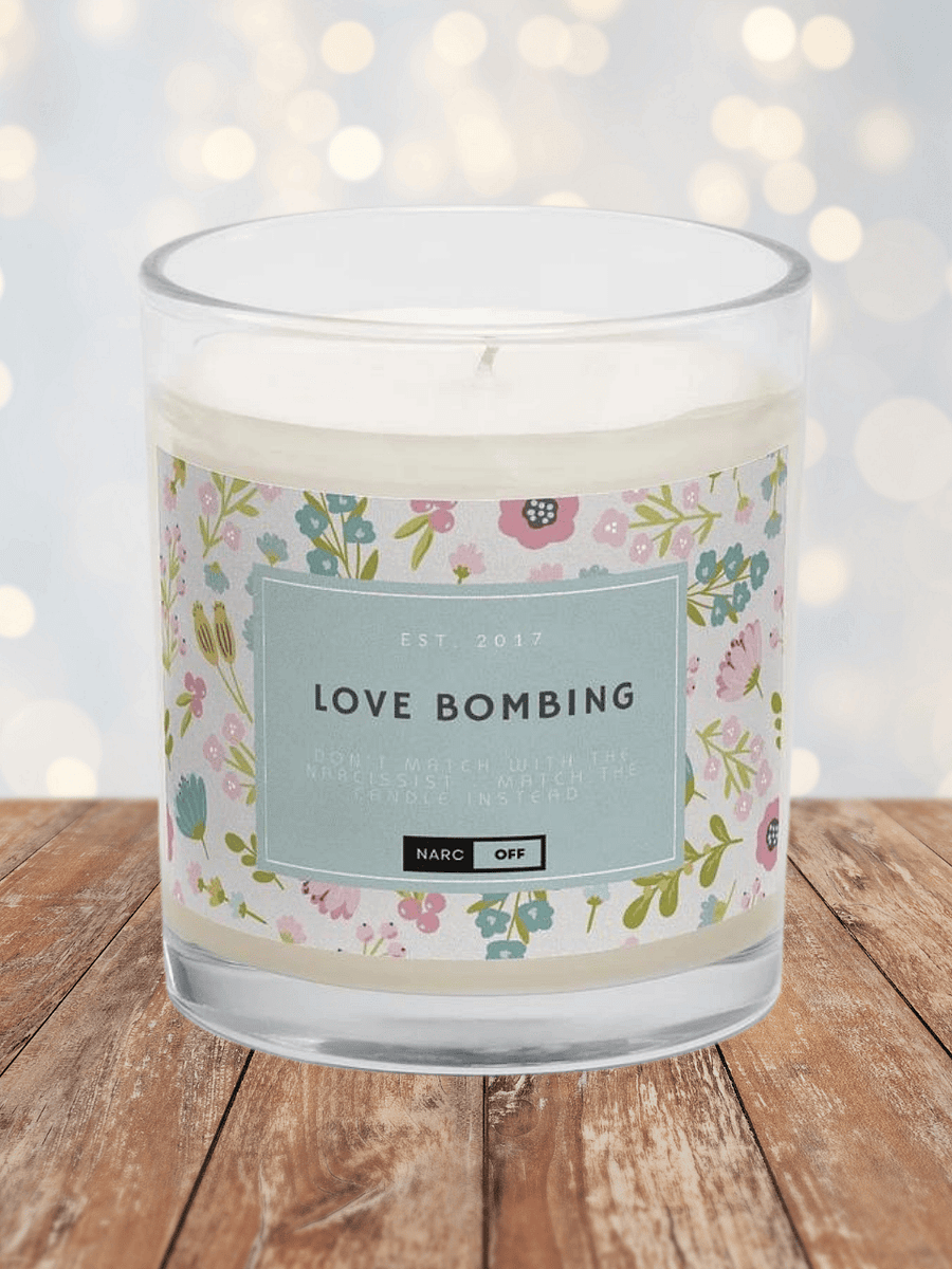 ''Love bombing'' candle design 2 product image (1)