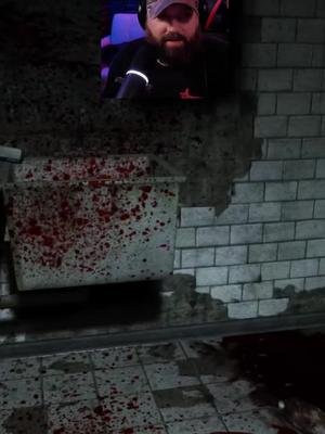 Ummmmm ya... That happened.... #outlast #horrortok #kickstreaming #scream 