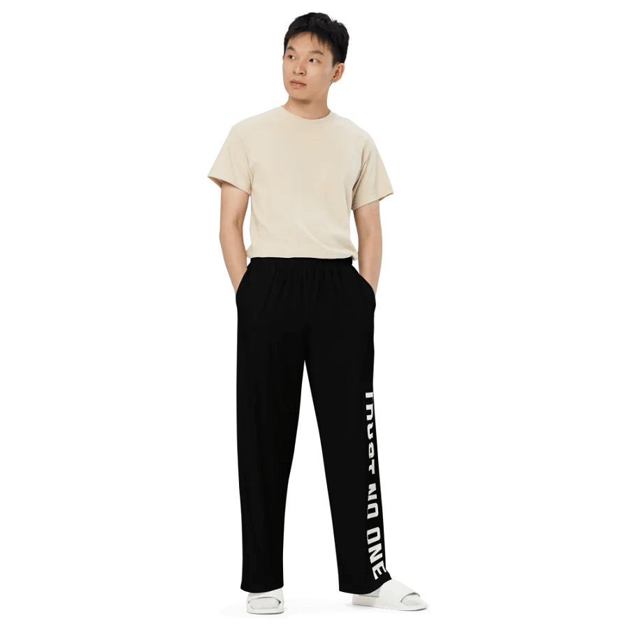 BLACK TRUST NO ONE product image (6)
