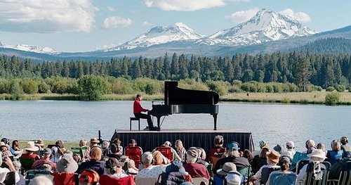 Please Join us and @inalandscape for an Outdoor Concert to Commemorate the 2020 Archie Creek Fire

https://mailchi.mp/forestb...