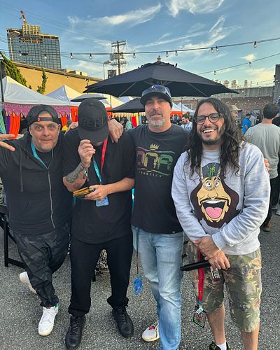 We up to something 🤫 🤩 🍞 🥖 #briocheboys #dnagenetics #whaaaaat #rollwithbert #weedmaps #legendsofhashish3 #losangeles