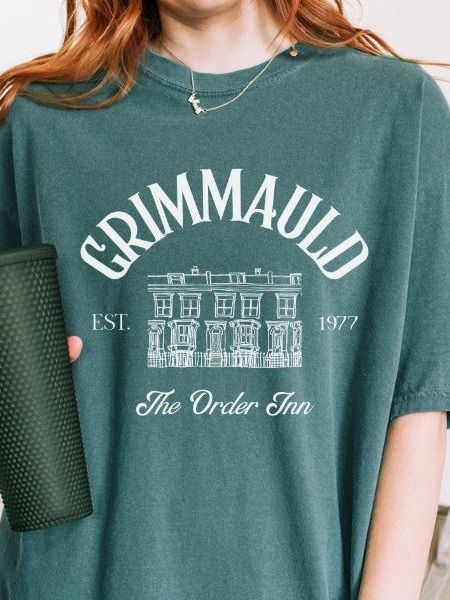 Grimmauld Inn Vintage Minimalist Style Shirt product image (28)