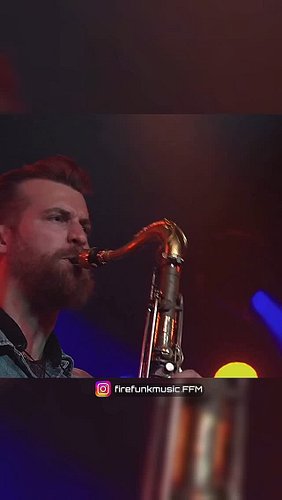 Sax or Trumpet? What’s better?🔥

Huntertones LIVE
Follow @firefunkmusic for more music gems 💎

#funkmusic #firefunkmusic #jaz...