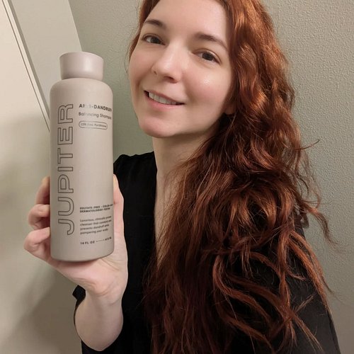 I've been wanting to try this brand of shampoo/conditioner for awhile now and it did not disappoint! This is my hair freshly ...