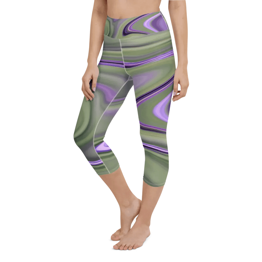 Oasis Swirl Yoga Capri Leggings product image (6)