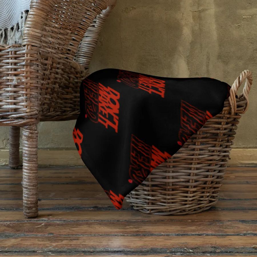 Weird/KShield Throw Blanket - BLK product image (22)