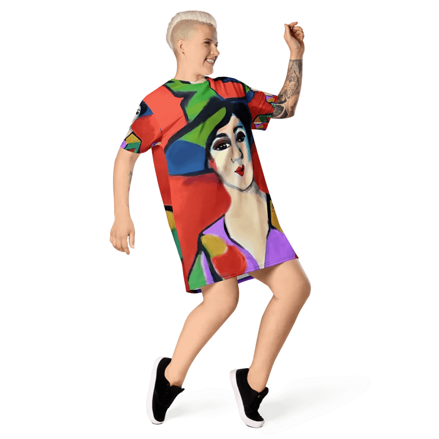 Donna with Hat All-Over Print T-Shirt Dress product image (4)