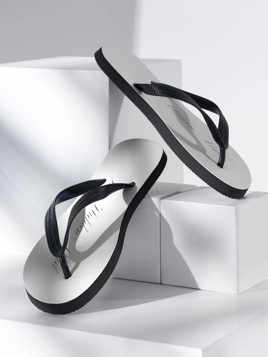 Hidden Pond Flip-Flops product image (2)