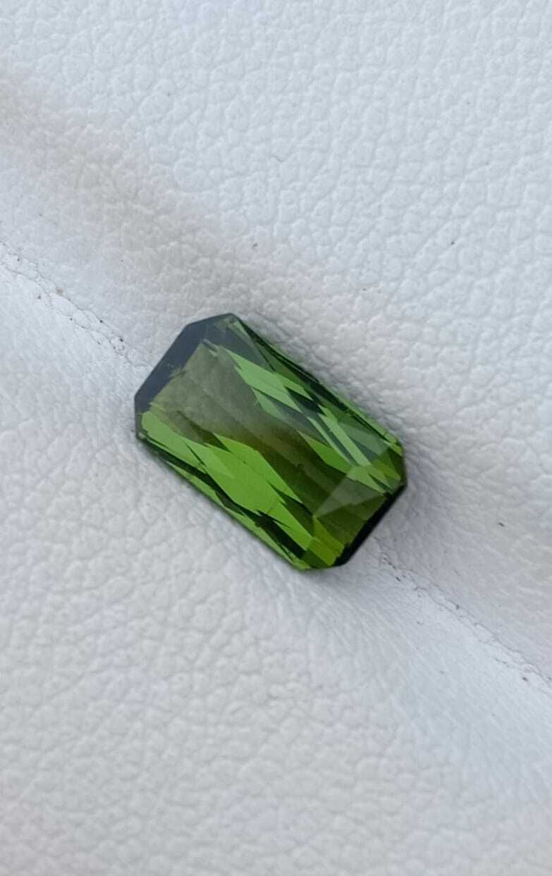 TOURMALINE GEMSTONE YELLOW/GREEN COLOR SCISSORS CUT FROM AFGHANISTAN,1.85 CARAT product image (5)