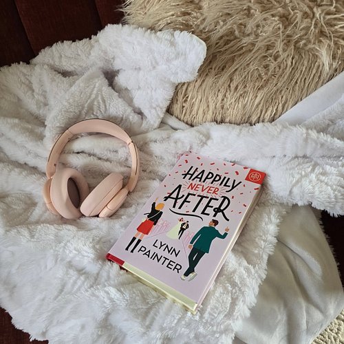 lve been sick since Christmas, so l've been pretty unproductive and holed away at home. This also
means I've been reading A L...