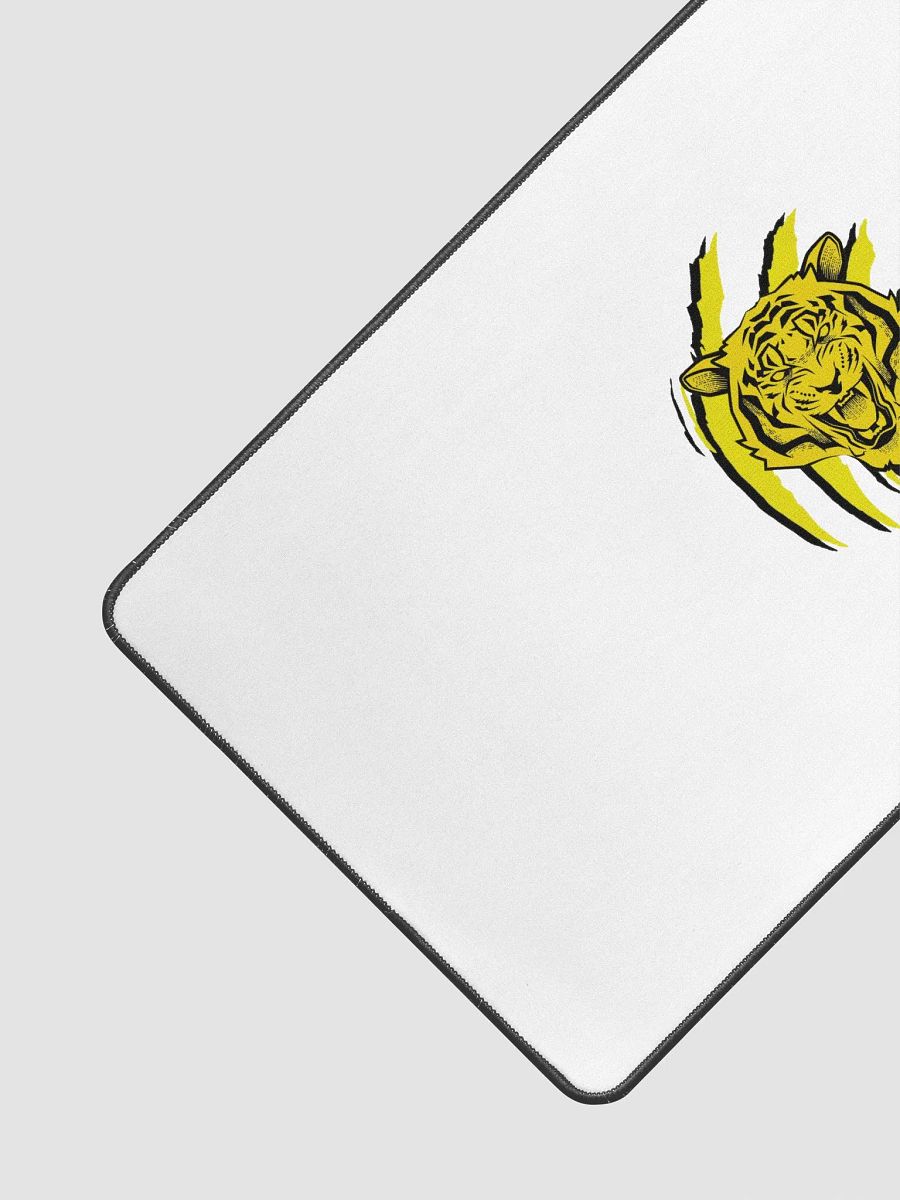 Alfombrilla de escritorio con diseño de tigre feroz (Blanca) product image (3)