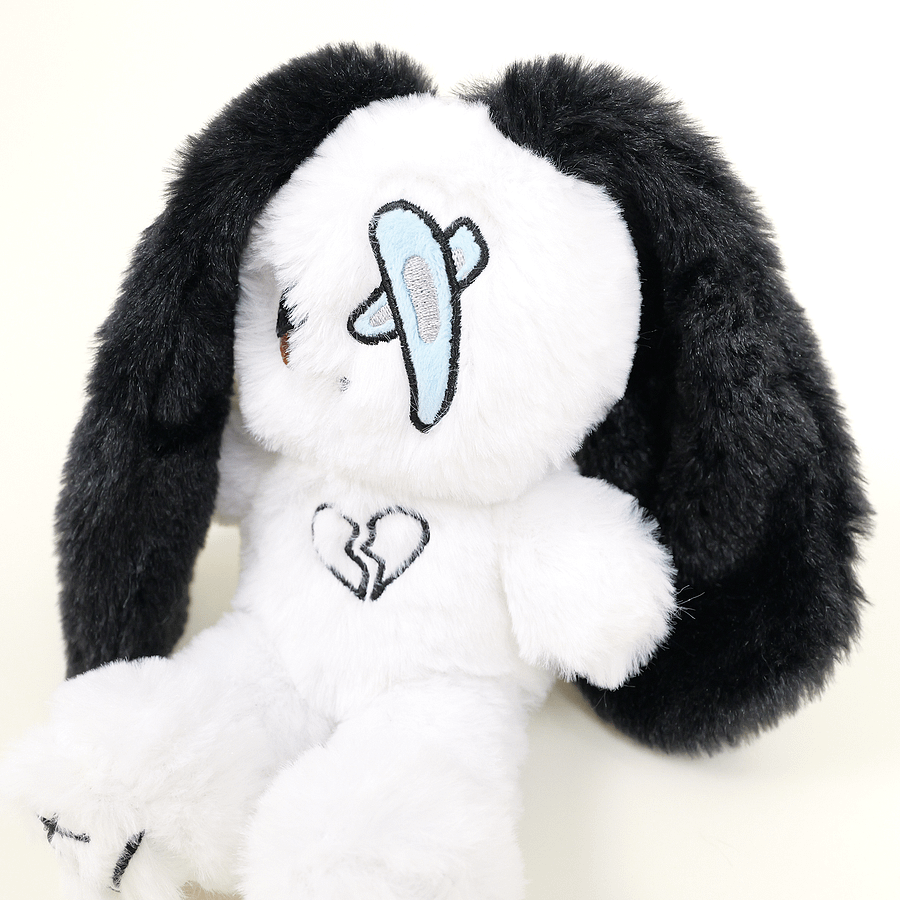VYVEE Plushie product image (4)