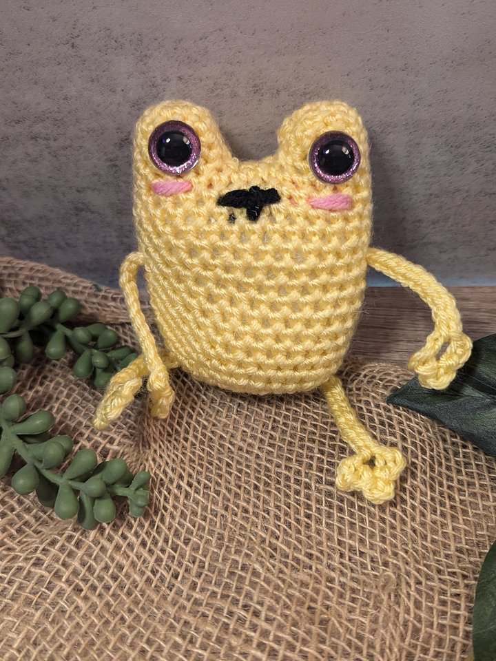 Leggy Frog - Yellow product image (1)