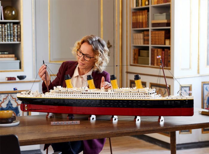 LEGO Titanic product image (3)