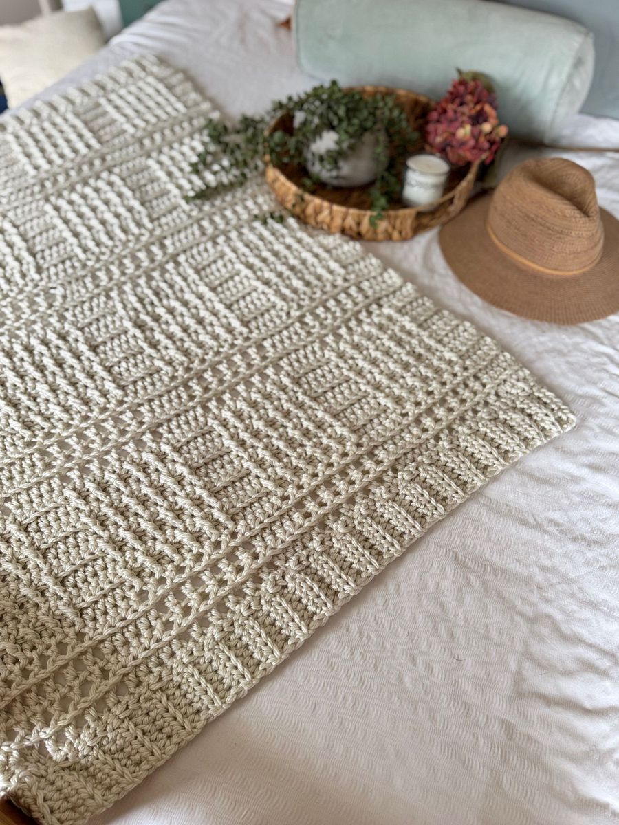 Silver Squares Thick Crochet Blanket Pattern | Quick, Easy Bulky Blanket PDF product image (10)