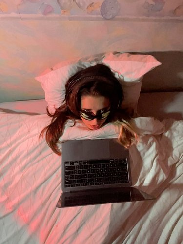 Which one is your fav ? 123 viva l’Algerie 
3 frames 1 moment 
self esteem 

@johanvanzalen Bridge
@elisa_rgnlt 🎥