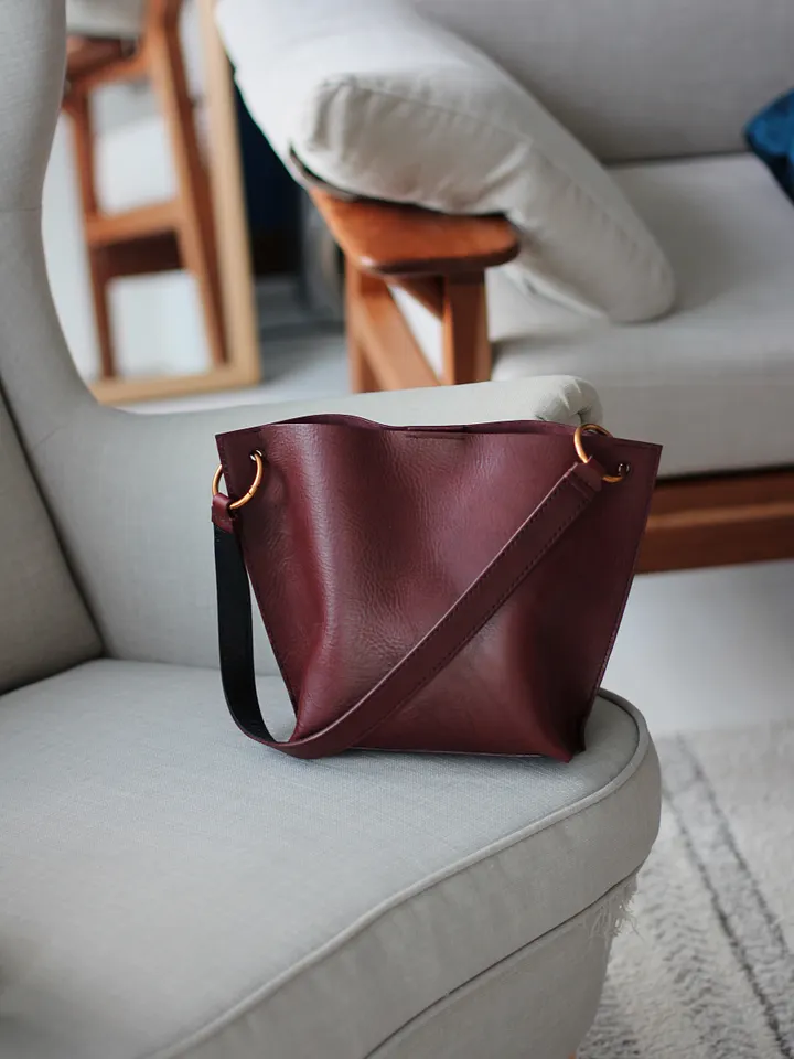 Vegetable Tanned Leather Shoulder Bag product image (1)