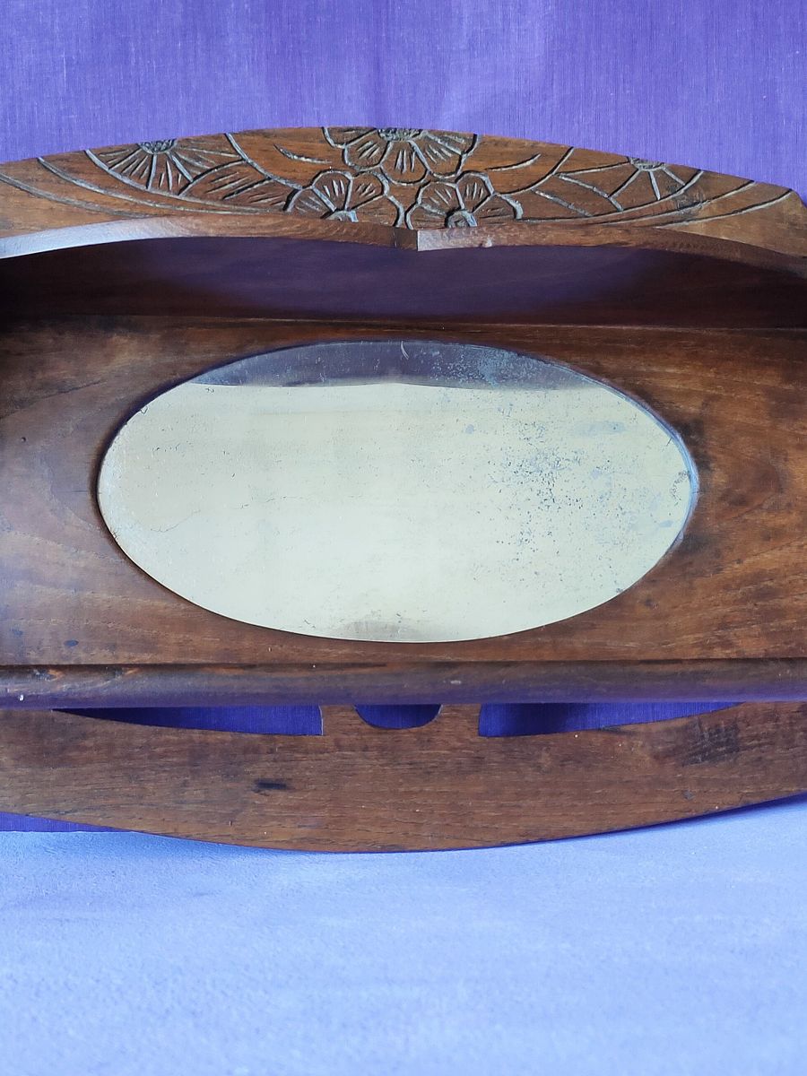 Cabide Vintage dos Anos 20 - Peça Única em Madeira para parede com Prateleira product image (12)