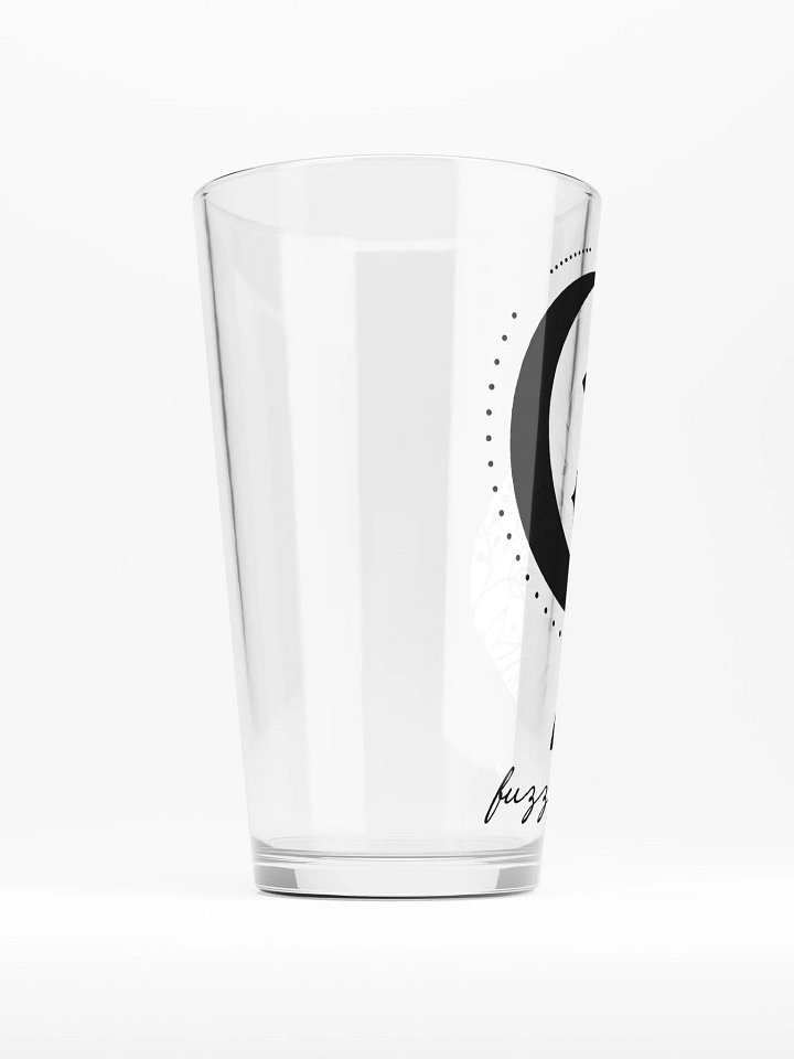moon fox v1 - pint glass product image (2)