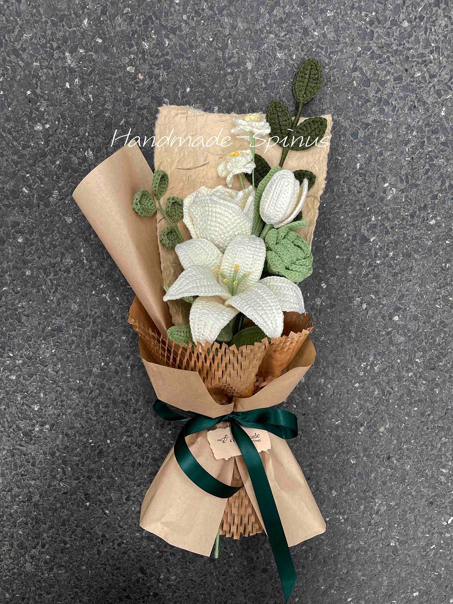 White+Green Rose Crochet Knit Bouquet product image (4)