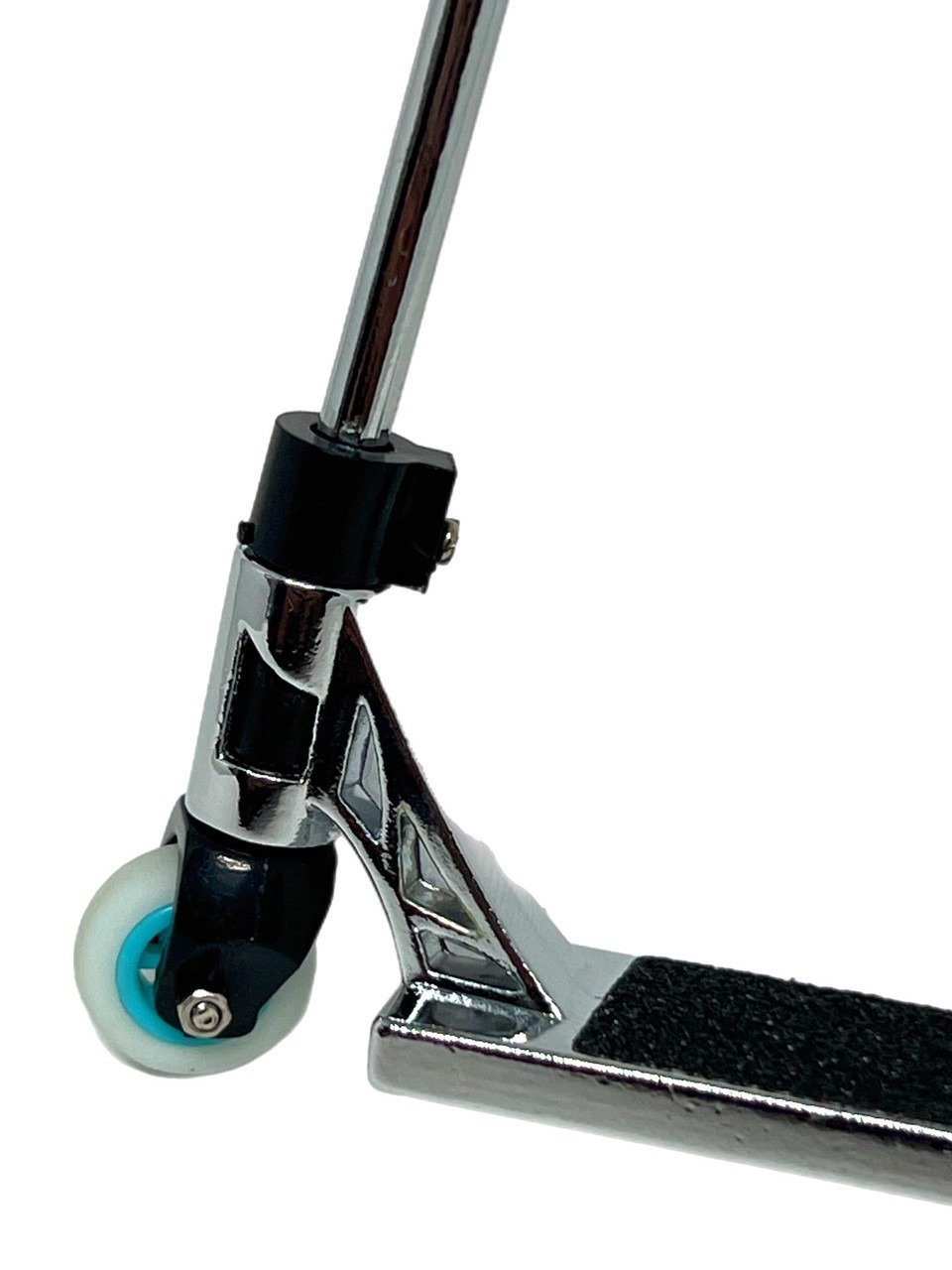 LC BOARDS FINGER SCOOTER METAL V2 PARK SILVER product image (3)