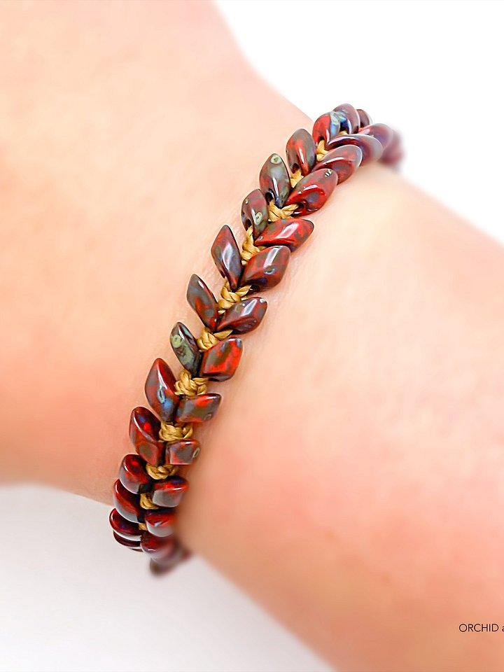 Beading Pattern – Magatama Vine Macrame Bracelet product image (2)