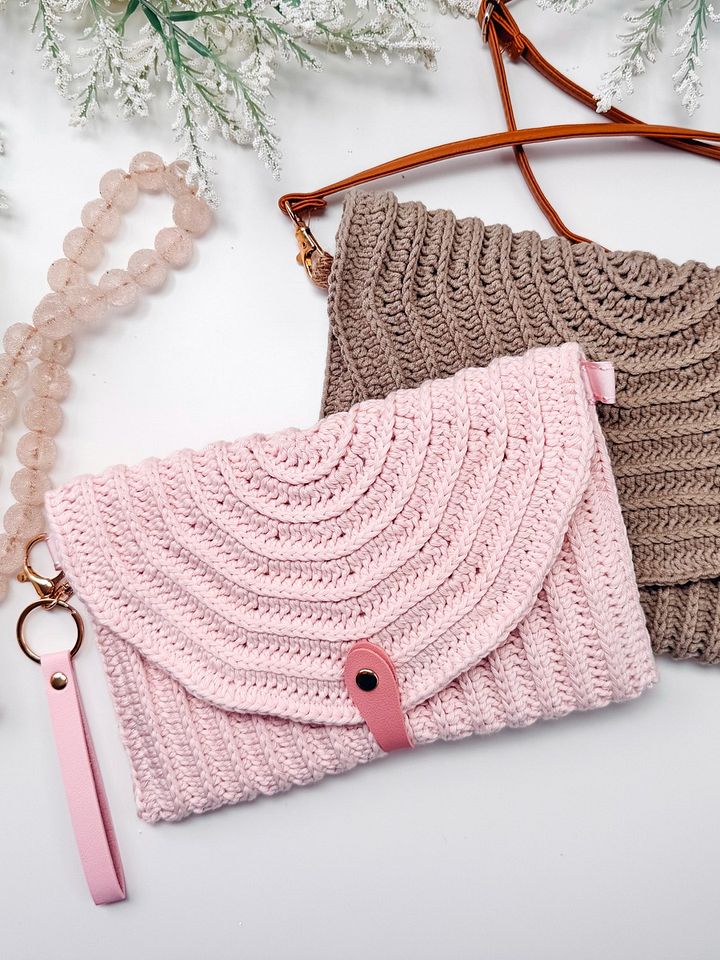 Easy Crochet Envelope Clutch & Bag Pattern product image (1)