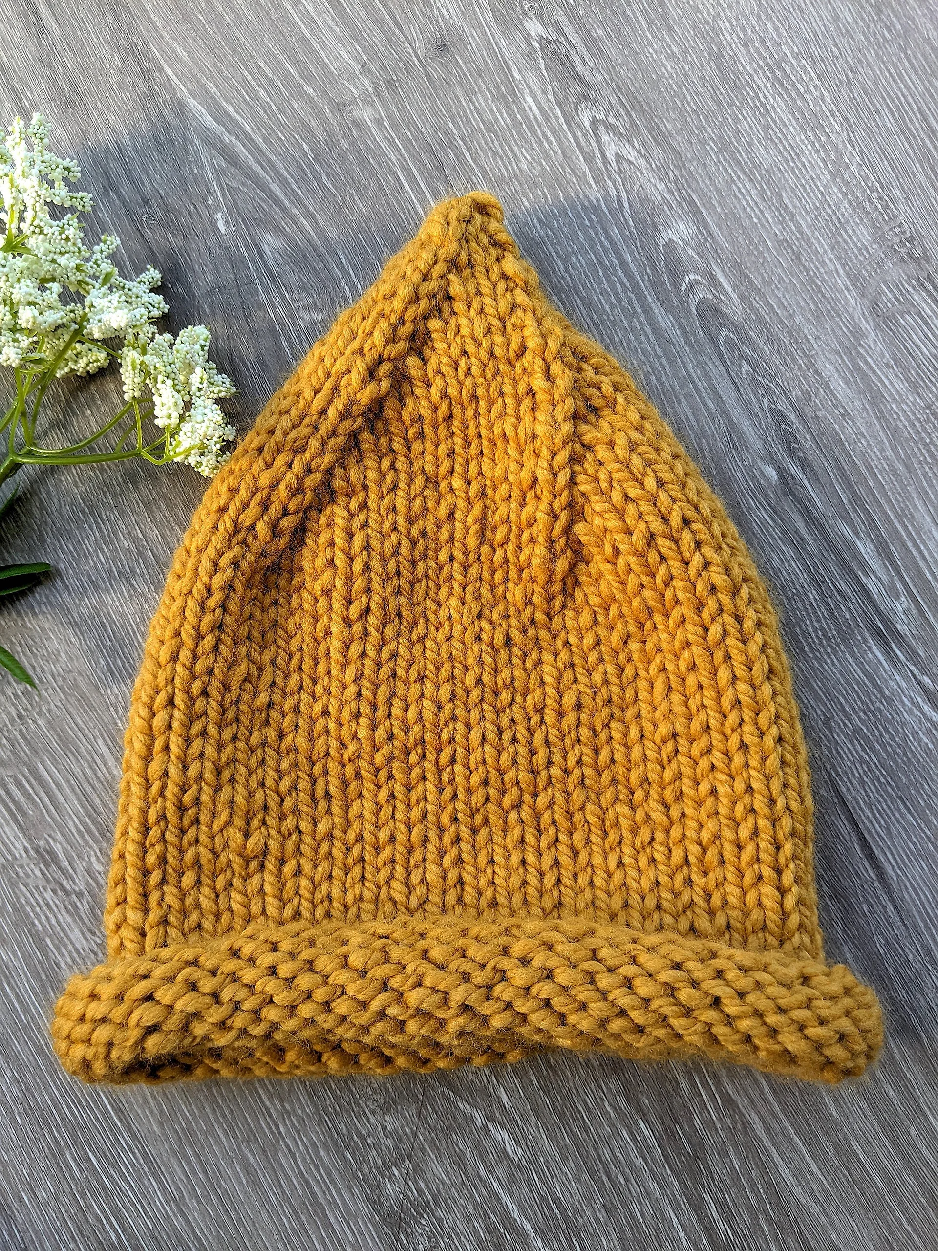 Pointy Witch Knit Hat Pattern product image (2)