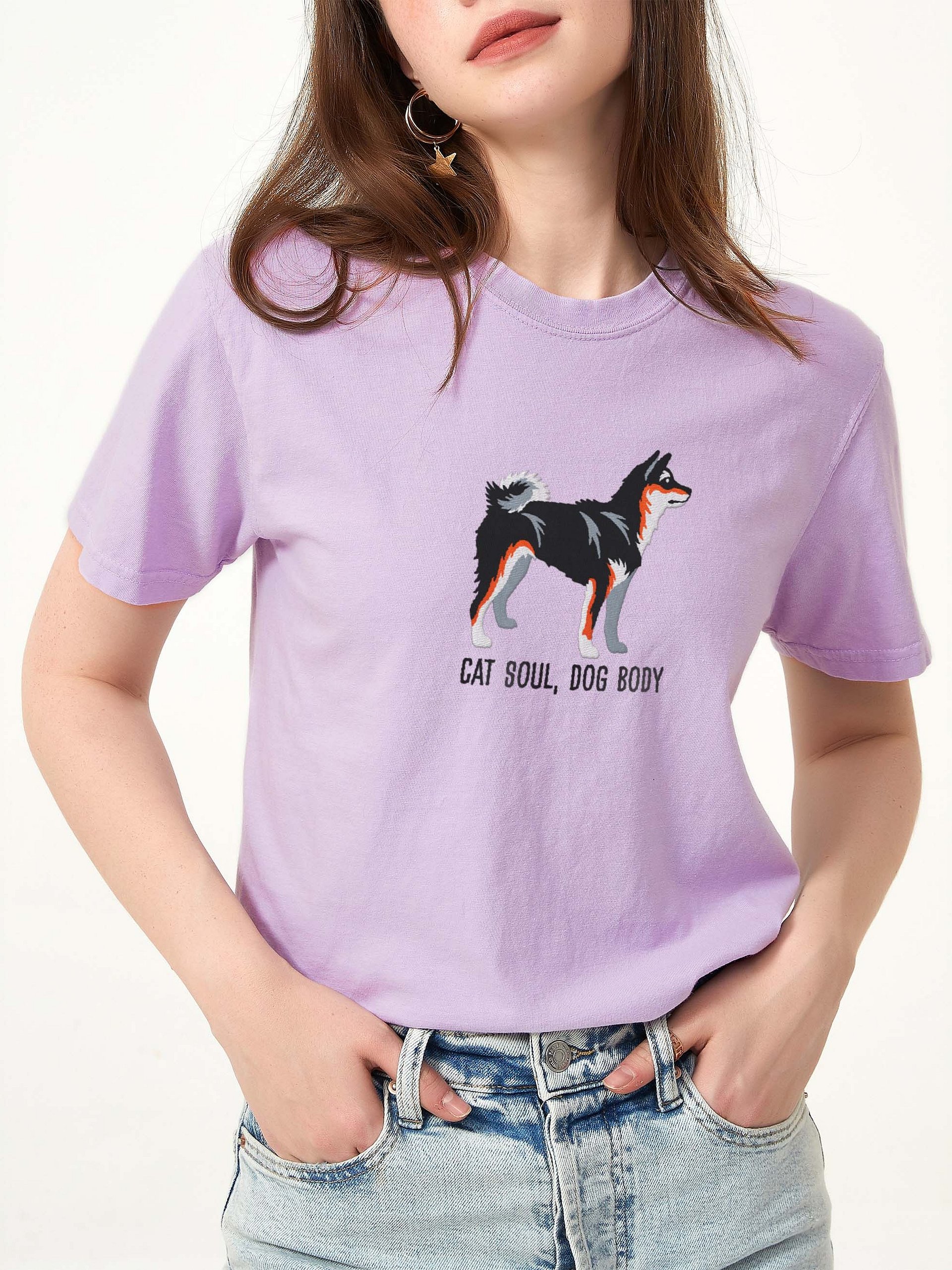 Cat Soul, Dog Body T-Shirt(Embroidered) of a Shiba Inu(Tricolor) product image (2)