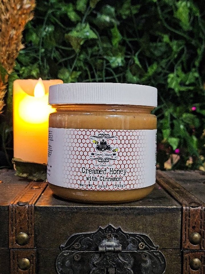 The Armored Kingdom Creamed Honey with Cinnamon(14oz) product image (1)
