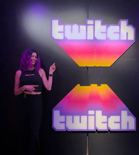 Ty ty @twitch and @djclancy999 for a great Partner party! 

Met some awesome new streamers and ran into old friends.

Thanks ...