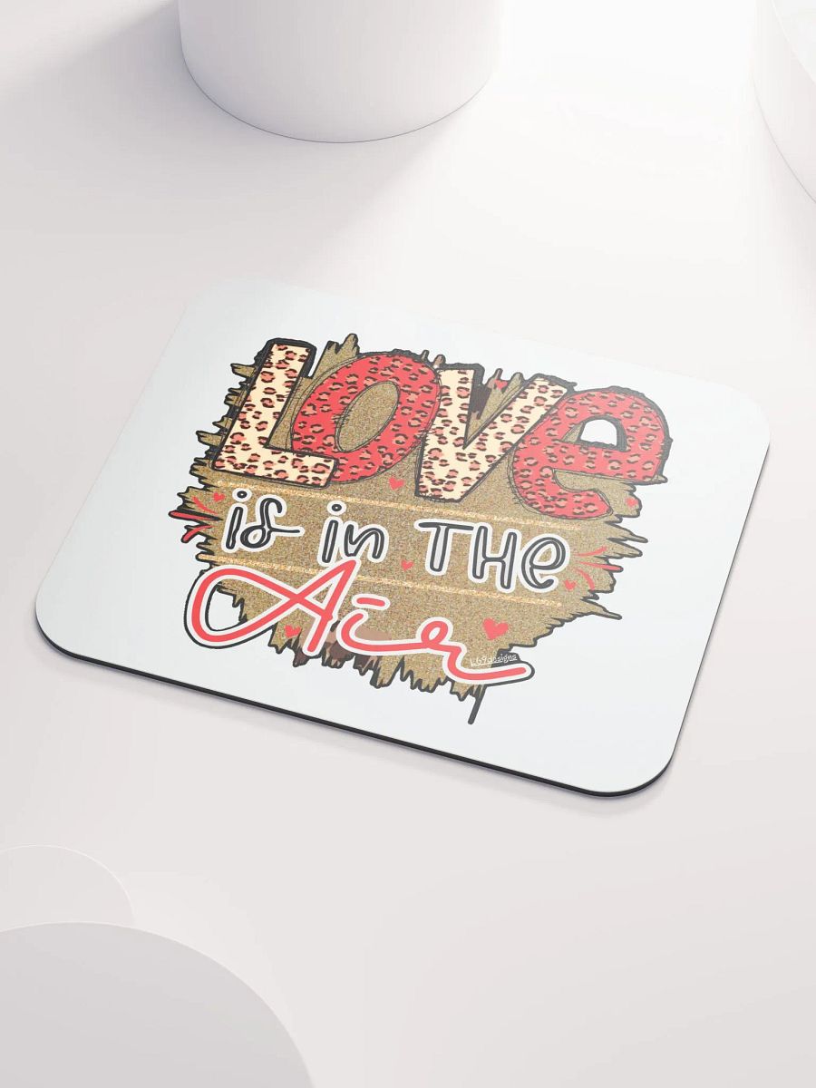 LOVE IS IN THE AIR product image (3)