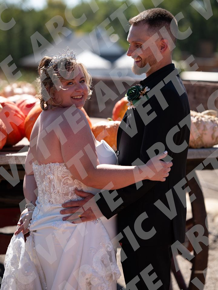 Mr & Mrs Griffin Wedding Photo 1 - Honeymoon Fundraiser product image (1)