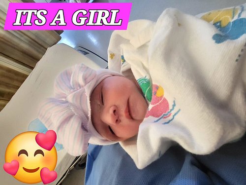 Our baby arrived as beautiful as ever today! @theamazingpandah and I had a Beautiful Baby Girl.