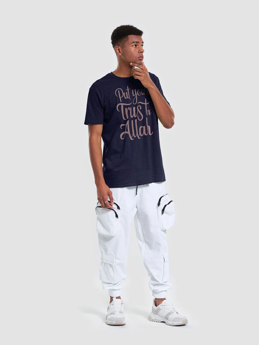 Put Your Trust in Allah Unisex T-Shirt product image (3)