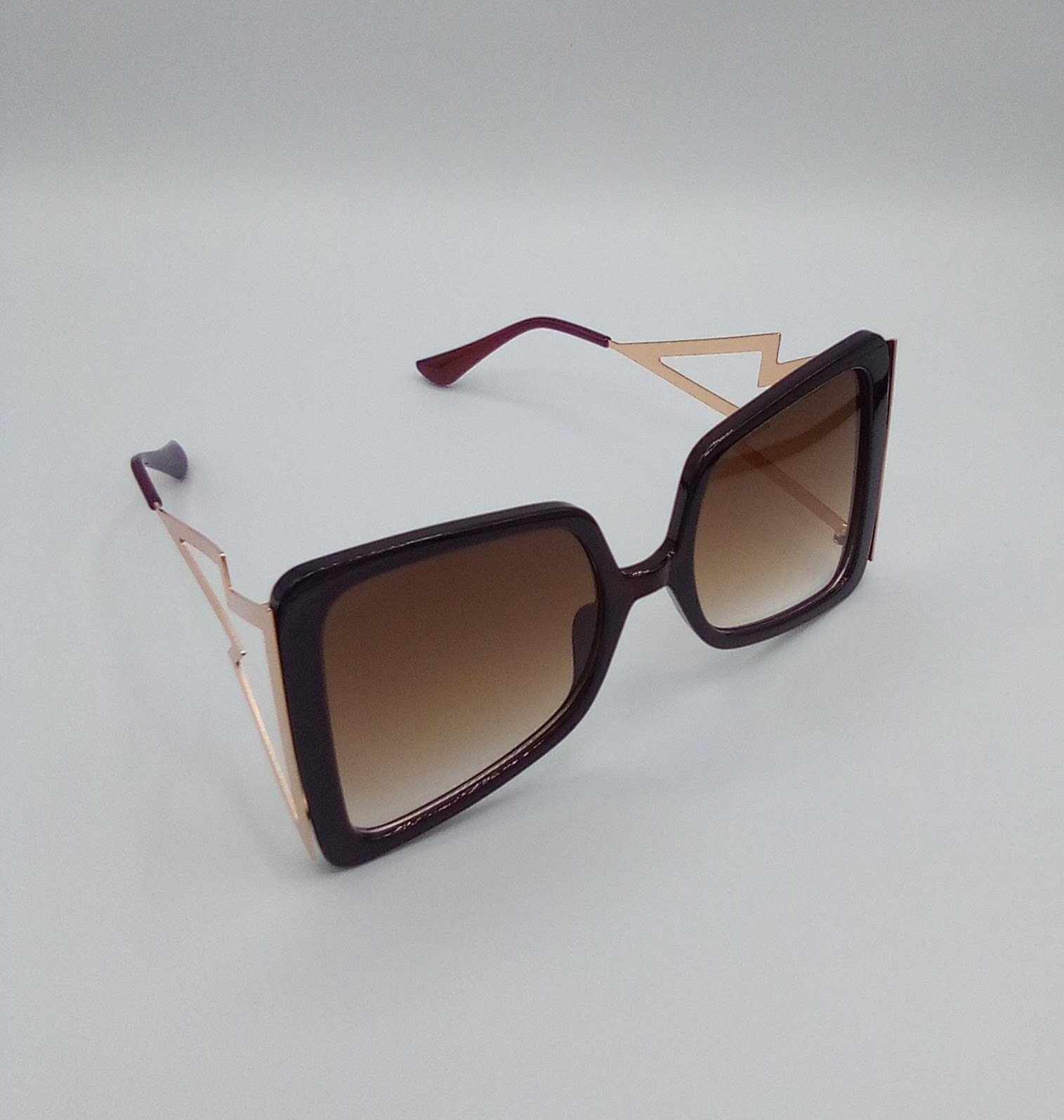 Strikenly Beautiful product image (2)