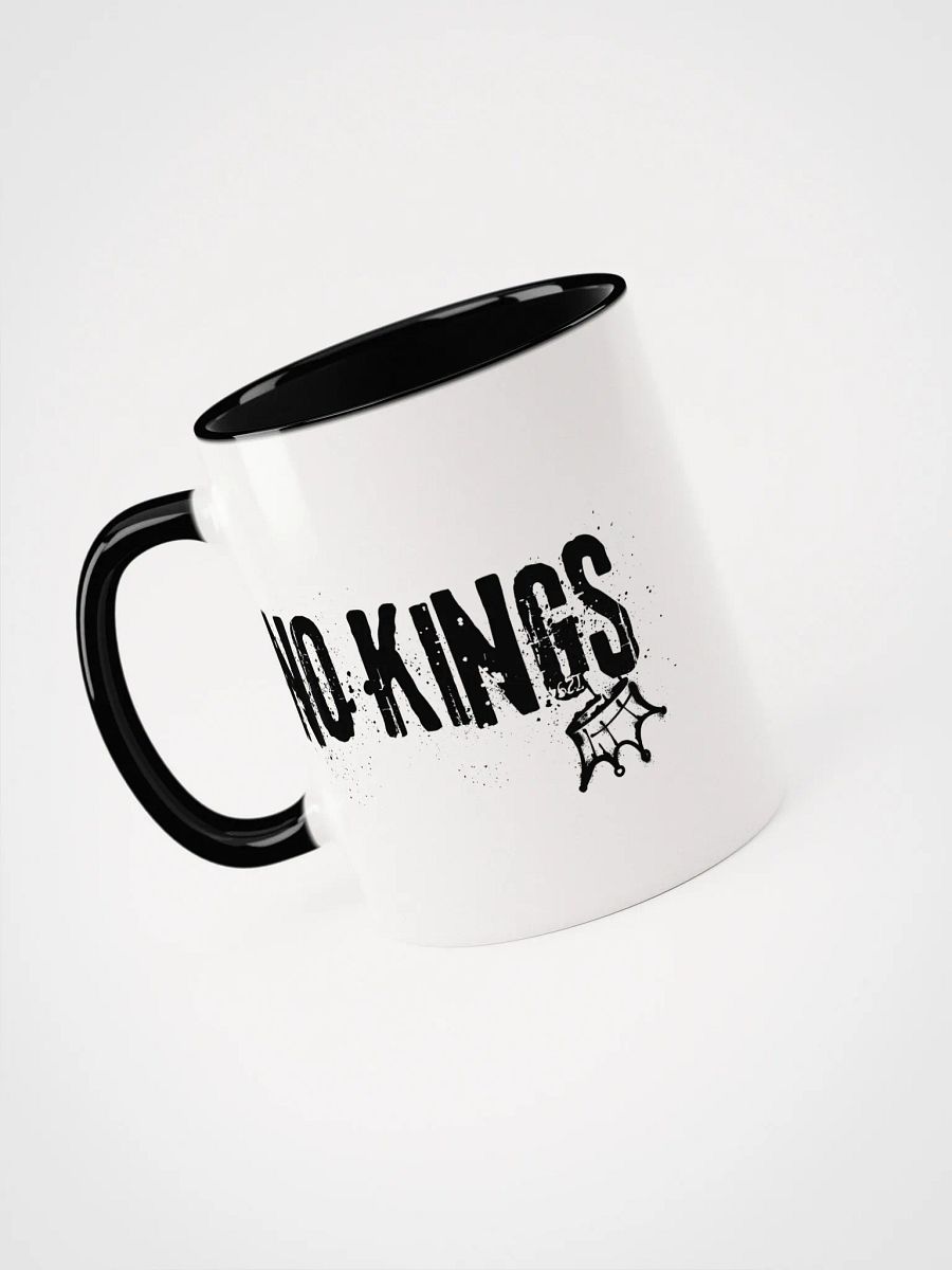 No Kings In Distress Mug - Being Liberal product image (3)