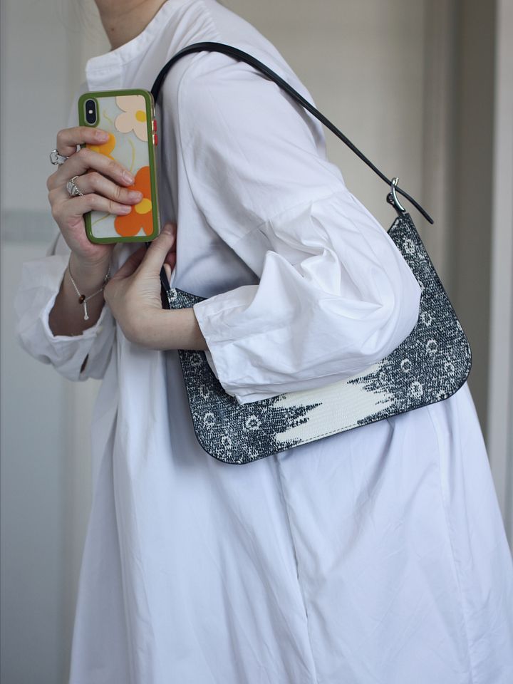 Lizard-embossed Leather Shoulder Bag – S product image (2)