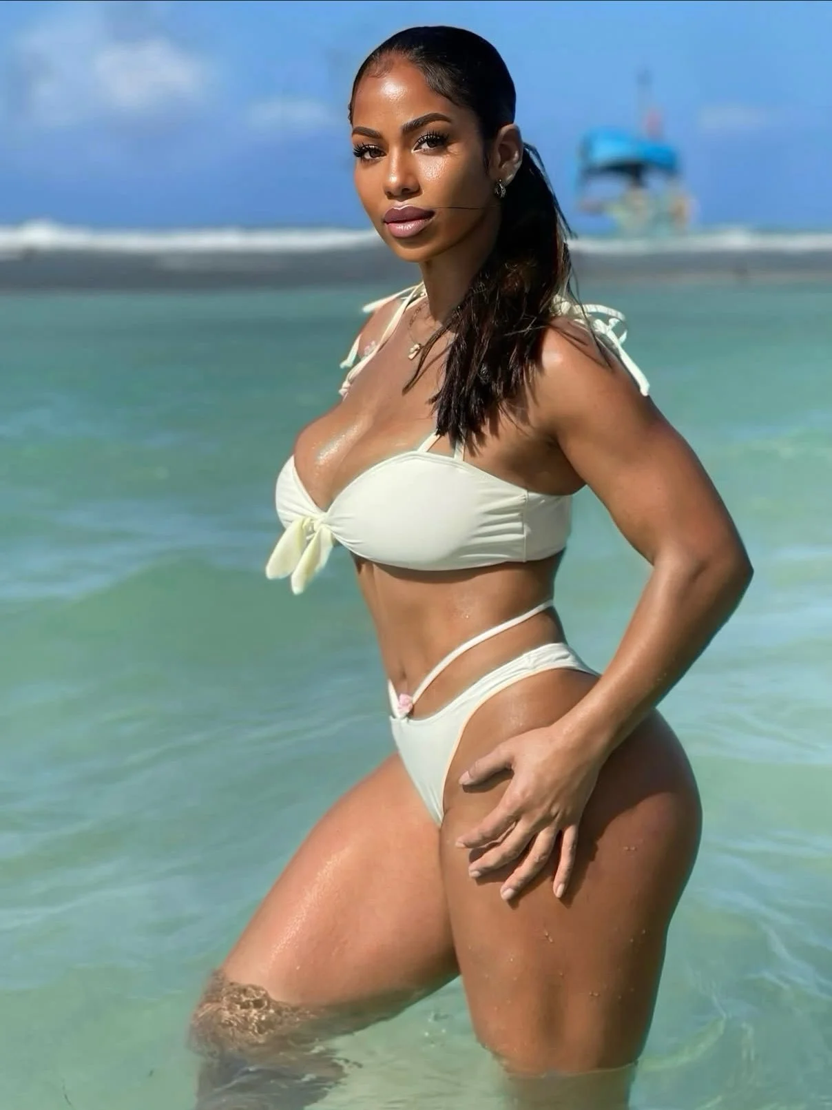 THICK BUBBLE BOOTY DELUXE product image (5)