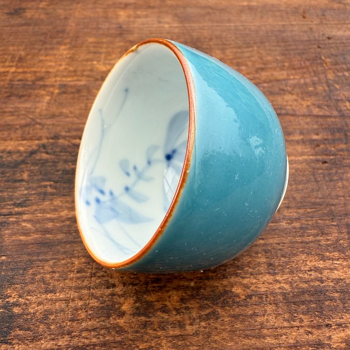 🎎 Vintage Japanese Sake Cup with Turquoise Glaze and Painted Floral Interior – Mid-Showa Era – Japan Antique Roadshow product image (1)