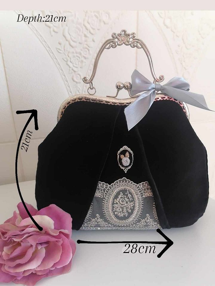 Vintage velvet #1 product image (1)
