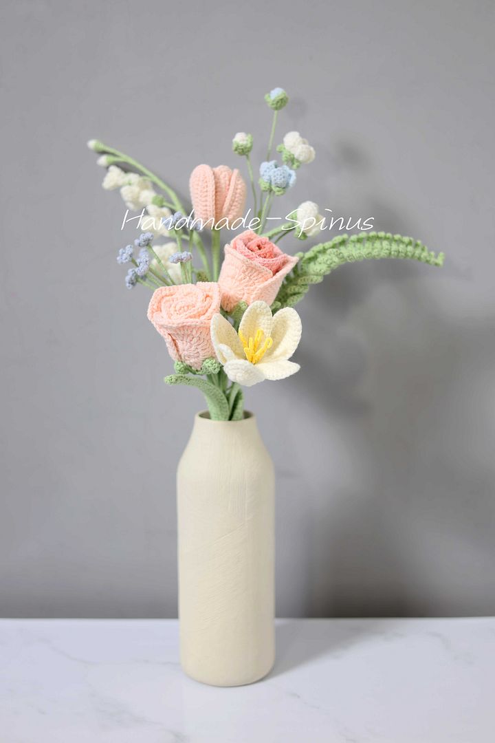 Azure Pink Dreams Crochet Knit Bouquet product image (1)