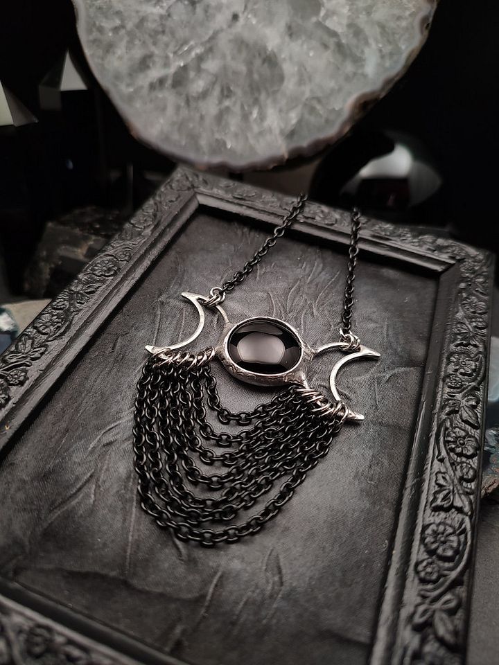 Moon Spirit - Lunar Triad Sweeps product image (2)
