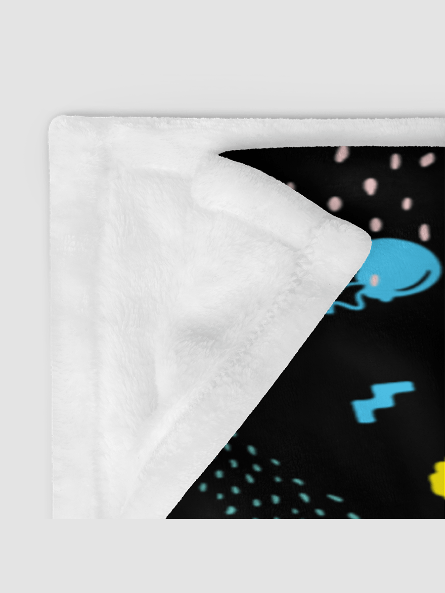 Shifty Seas dark pattern fleece throw blanket product image (4)